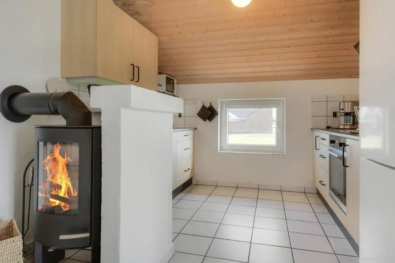 Billede 8 af Cozy Holiday House With Pool By The Sea - Sj940