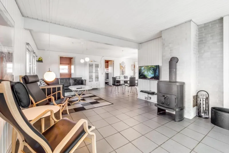 Billede 8 af Spacious And Well Furnished Pool House - Sj170