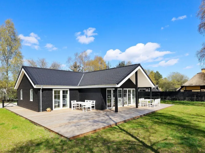 Foto 3 von 10 Person Holiday Home in Hals