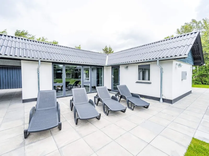 Billede 5 af 10 Person Holiday Home in Tarm