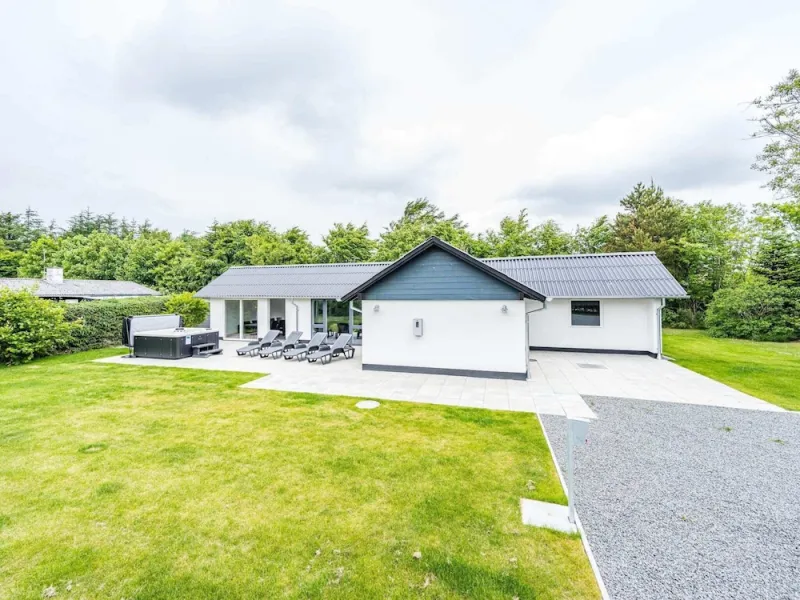 Billede 19 af 10 Person Holiday Home in Tarm