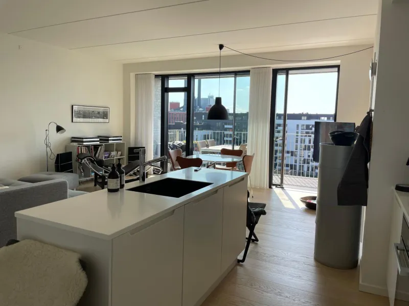 Billede 8 af Luxury Harbour View Apartment with direct elevator acces to secured underground parking, free for 28 nights or more
