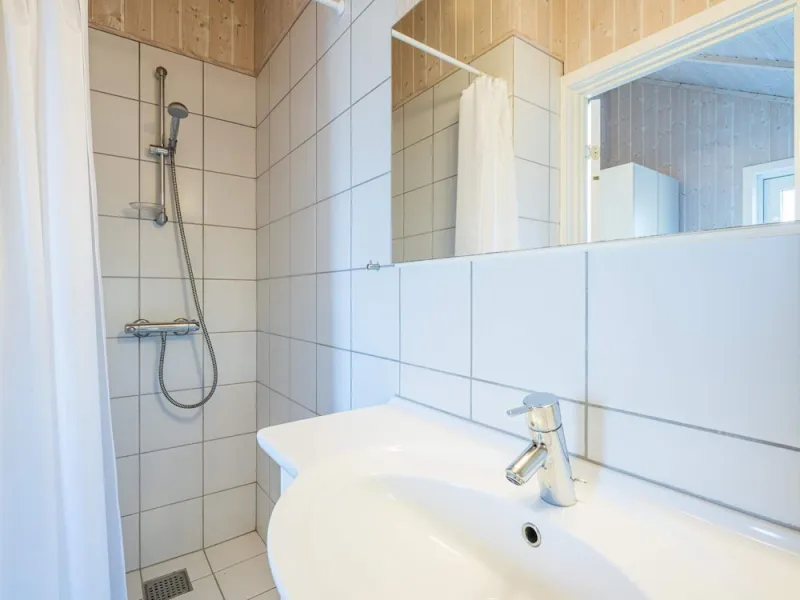 Foto 6 von 10 Person Holiday Home in Henne