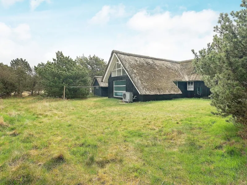 Billede 24 af 10 Person Holiday Home in Blavand