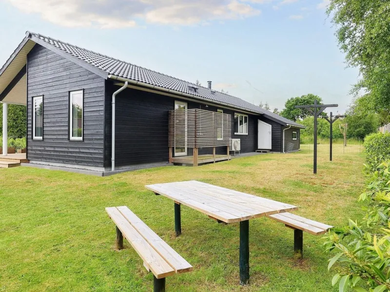 Billede 9 af 6 Person Holiday Home in Hals