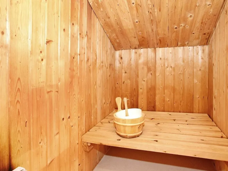 Billede 2 af 12 Person Holiday Home in Spottrup