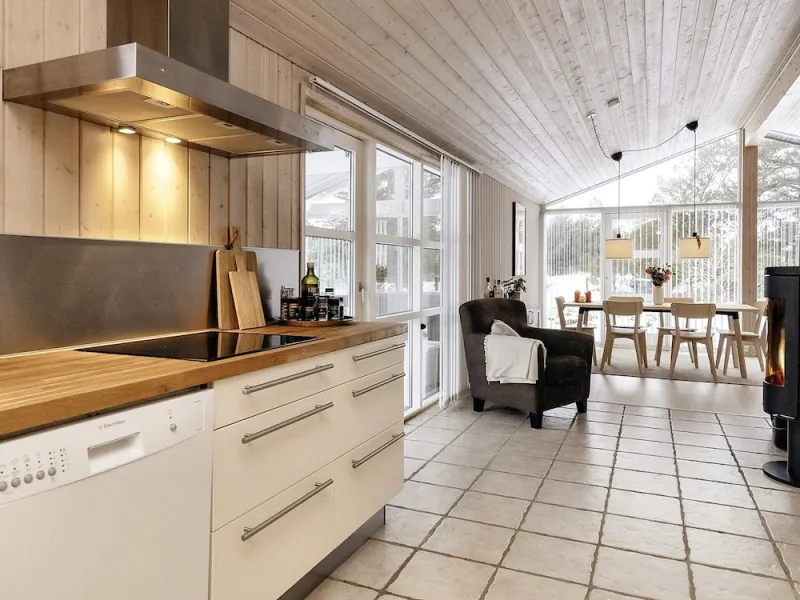 Billede 16 af 4 Star Holiday Home in Blokhus
