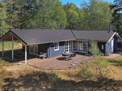 Billede 23 af 6 Person Holiday Home in Laeso