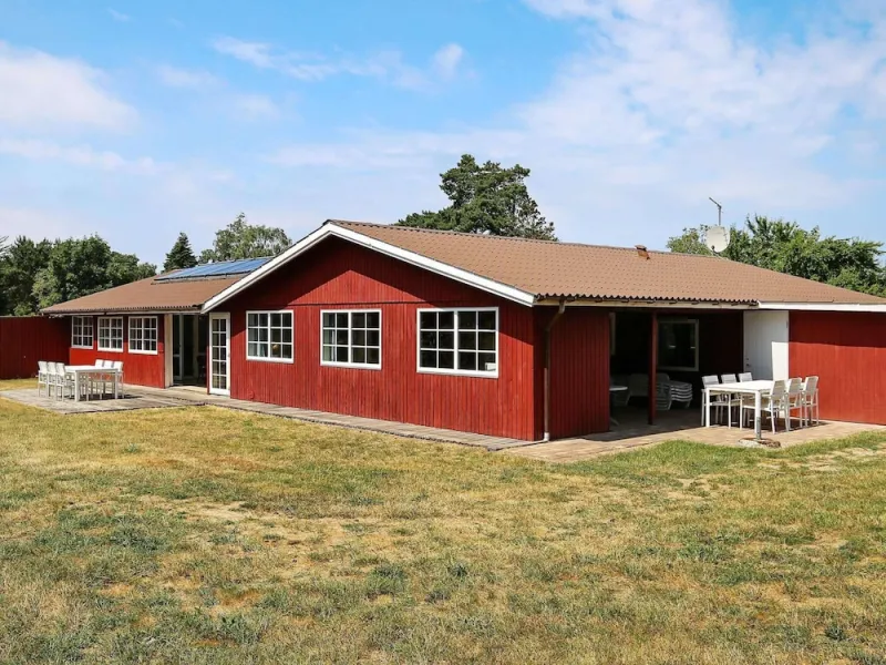 12 Person Holiday Home in Farevejle