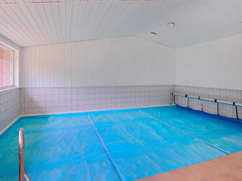 Billede 2 af 12 Person Holiday Home in Farevejle