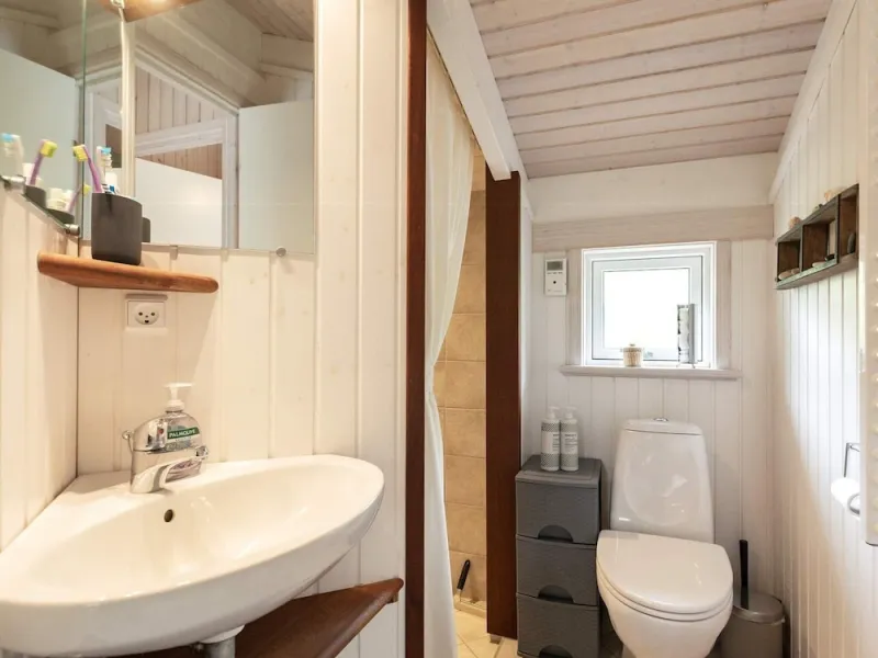 Billede 17 af 9 Person Holiday Home in Jerup