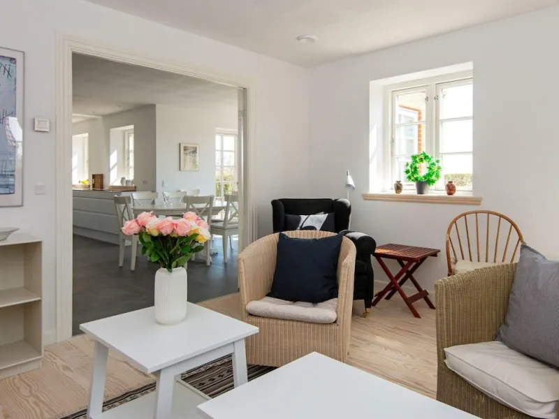 Billede 10 af 8 Person Holiday Home in Hejls