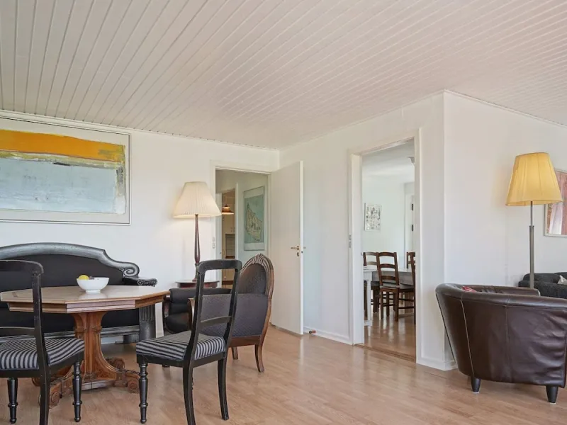 Billede 6 af 12 Person Holiday Home in Aakirkeby