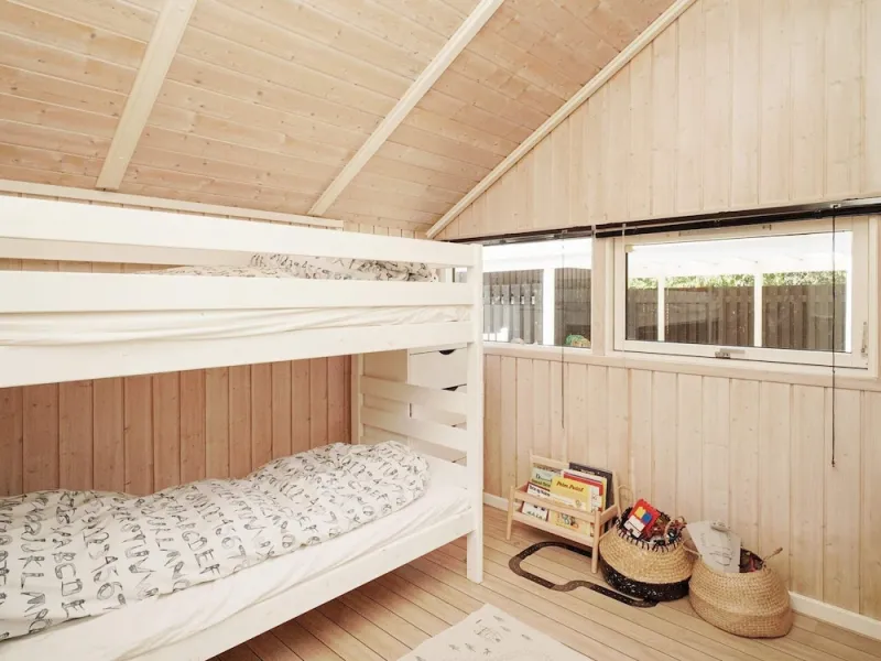 Billede 9 af 8 Person Holiday Home in Hojby