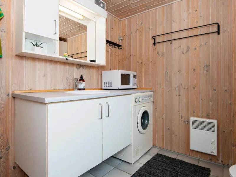 Billede 4 af 6 Person Holiday Home in Bjert