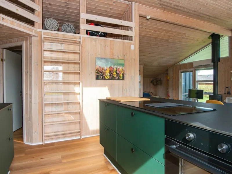 Billede 10 af 6 Person Holiday Home in Bjert