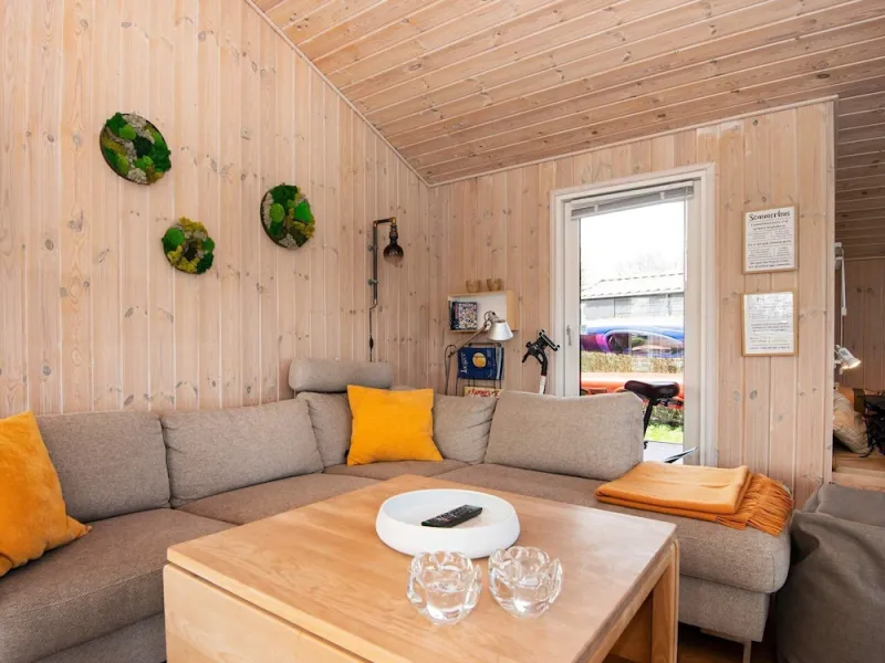 Billede 14 af 6 Person Holiday Home in Bjert