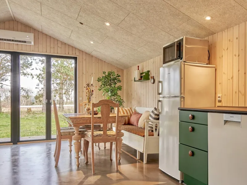Billede 3 af 4 Person Holiday Home in Ronne