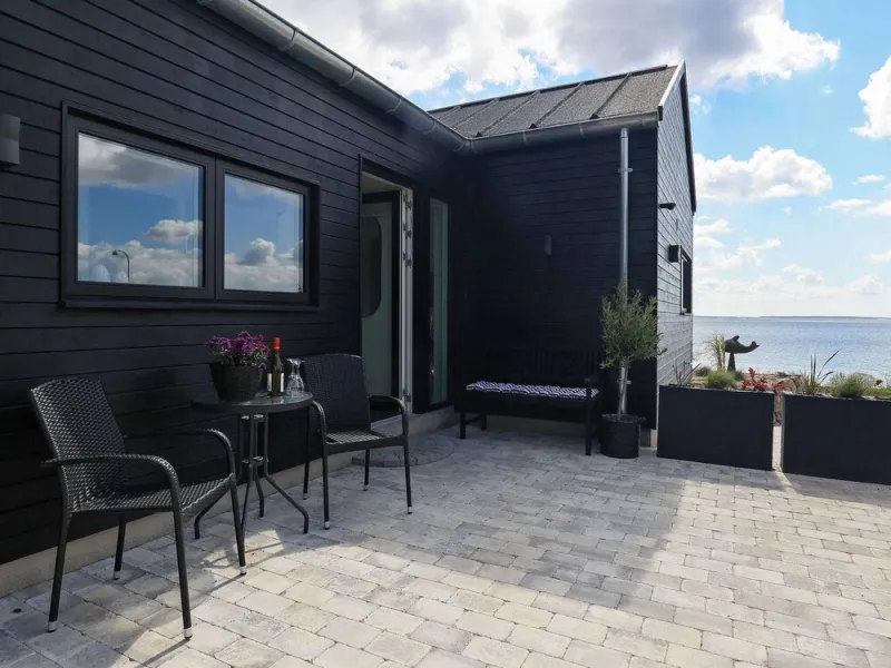 Billede 3 af 4 Person Holiday Home in Skarup Fyn
