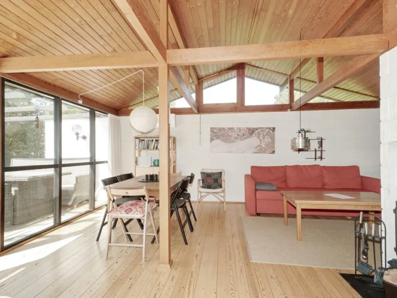 Billede 2 af 6 Person Holiday Home in Hojby