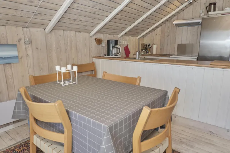 Billede 8 af Older Holiday Home With Sea View Close To A Nice Beach
