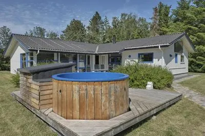 Billede 28 af Beautiful Home In Knebel With 4 Bedrooms, Sauna And Wifi