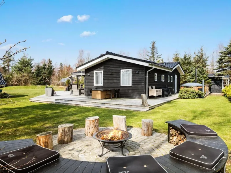 Billede 3 af Holiday Home Helli - from the sea by Interhome
