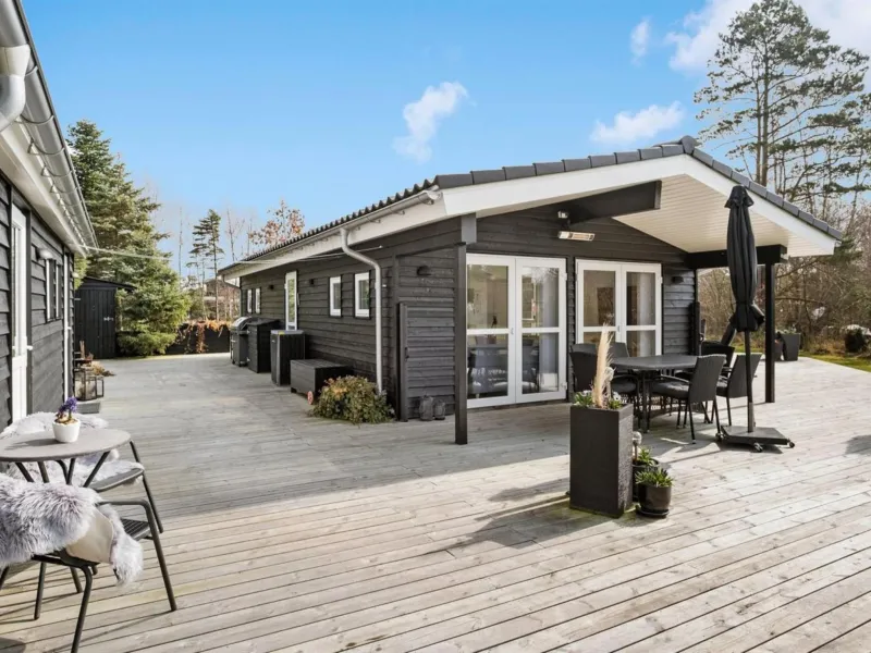 Billede 4 af Holiday Home Helli - from the sea by Interhome