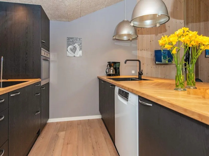 Billede 8 af 6 Person Holiday Home in Oksbol