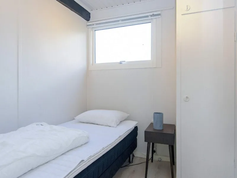 Billede 8 af 6 Person Holiday Home in Sydals