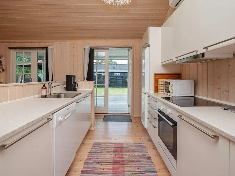 Billede 2 af 8 Person Holiday Home in Gedser
