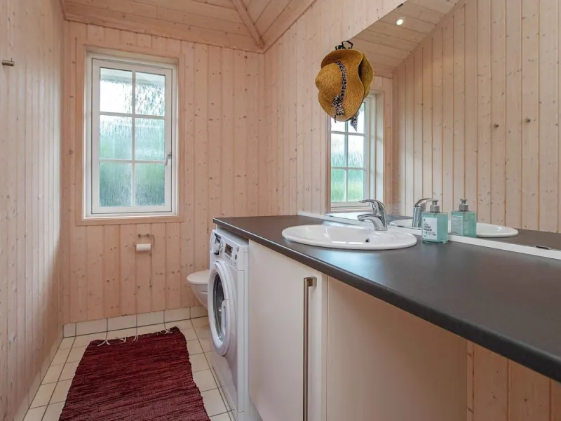 Billede 6 af 8 Person Holiday Home in Gedser