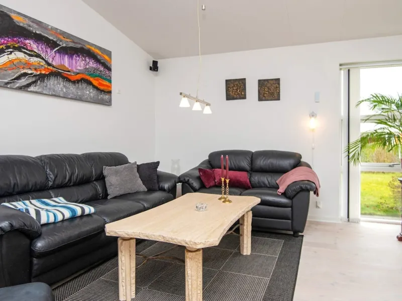 Billede 4 af 8 Person Holiday Home in Orsted