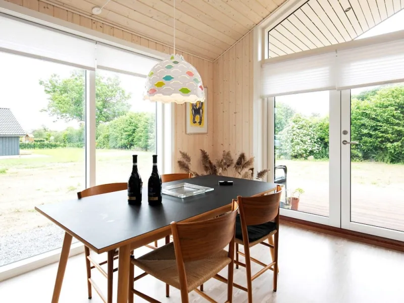 Billede 5 af 5 Person Holiday Home in Haarby