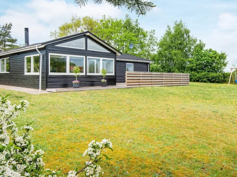 6 Person Holiday Home in Skjern