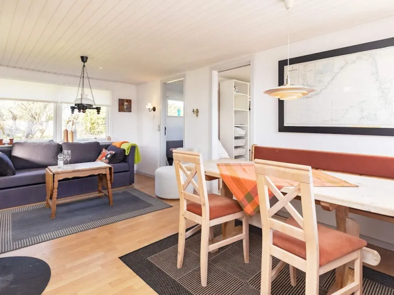 Billede 9 af 4 Person Holiday Home in Lokken