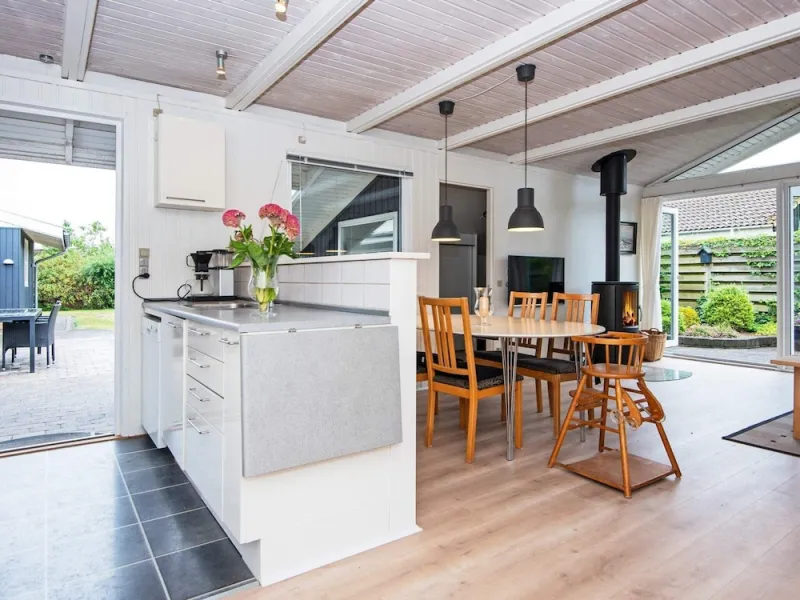 Billede 3 af 6 Person Holiday Home in Knebel