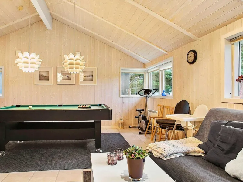 Billede 2 af 8 Person Holiday Home in Lokken