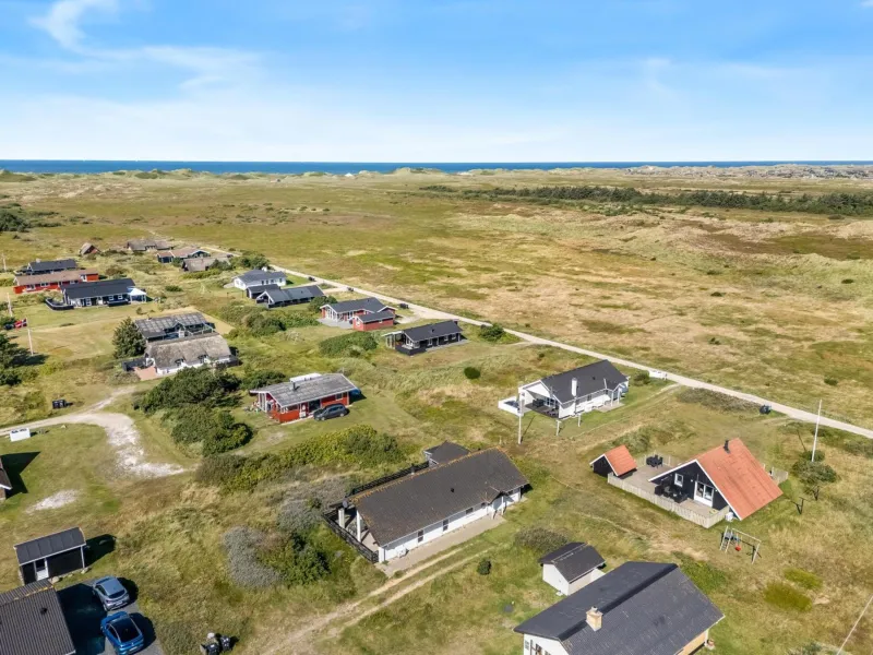Billede 6 af Spacious Holiday Home, Located Close To The North Sea, Halfway Between Hvide Sande And Søndervig, With A Spa And Sauna,