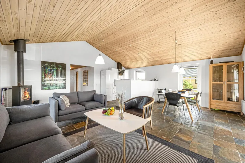 Billede 27 af Spacious Holiday Home, Located Close To The North Sea, Halfway Between Hvide Sande And Søndervig, With A Spa And Sauna,