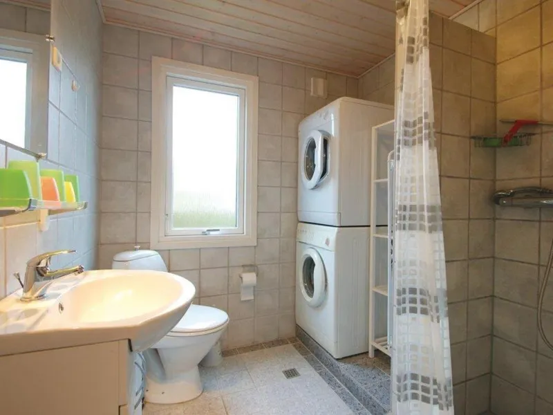 Billede 8 af Beautiful Home In Hejls W-