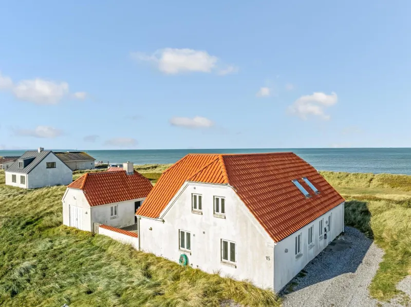 Billede 8 af Pool And Activity House With A Fantastic View Of The North Sea