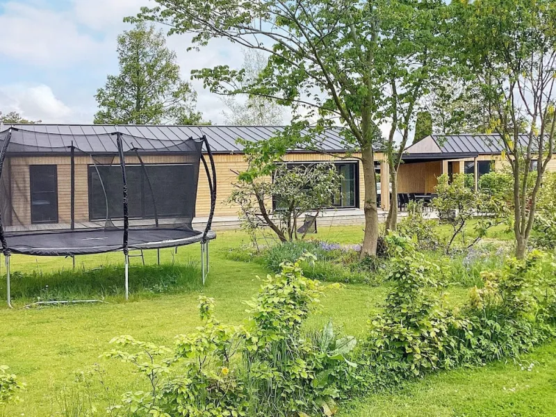 Billede 32 af 12 Person Holiday Home in Vaeggerlose