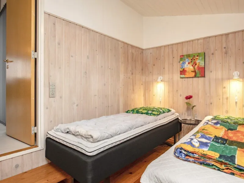 Billede 2 af 6 Person Holiday Home in Oster Assels