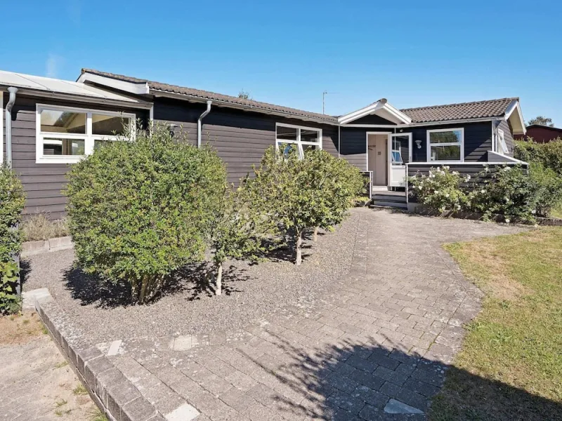 10 Person Holiday Home in Jaegerspris