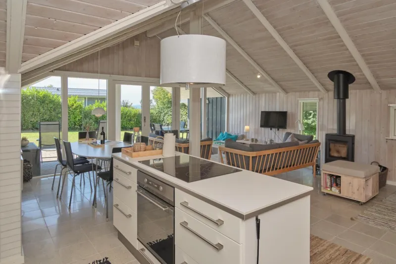 Billede 16 af Beautiful Home In Rønde With 3 Bedrooms And Wifi