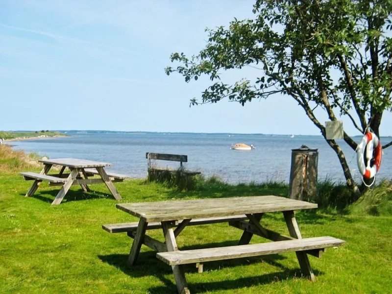Billede 2 af 5 Person Holiday Home in Hojslev