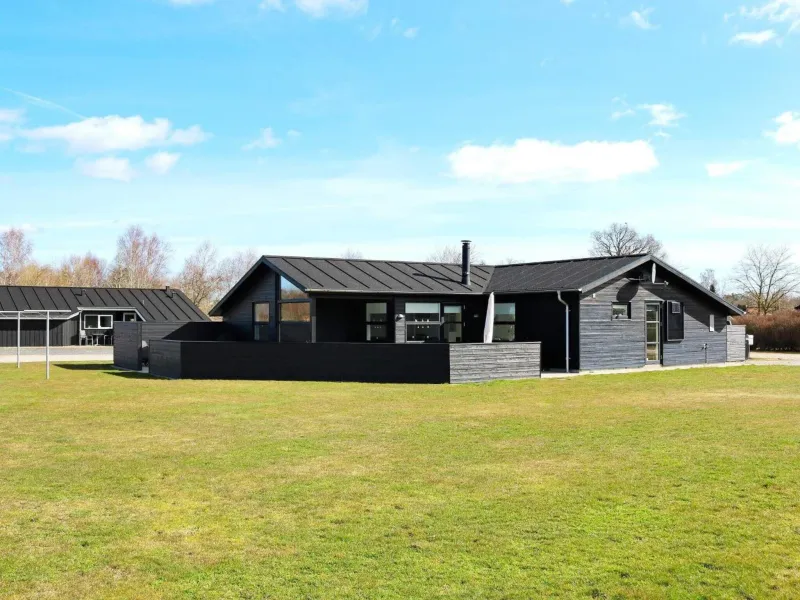 8 person holiday home in Hadsund-By Traum