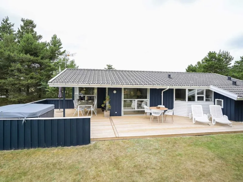 Billede 8 af 6 Person Holiday Home in Blavand