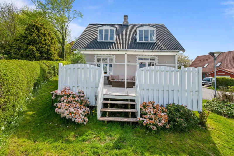 Amazing Home In Ebeltoft With 4 Bedrooms And Wifi